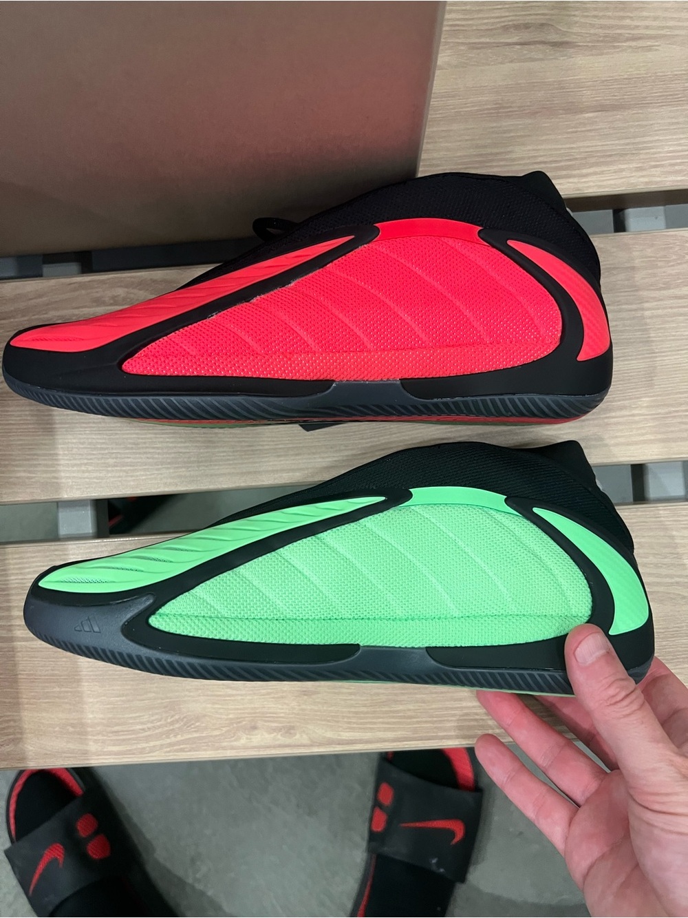 Men's Athletic AE 2 Christmas (JQ9503) no box size 10